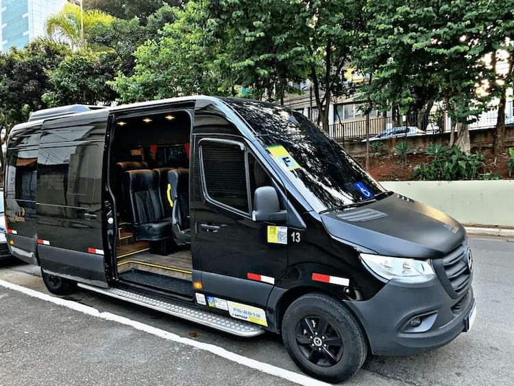 Aluguel de van com motorista em São Paulo: o que avaliar