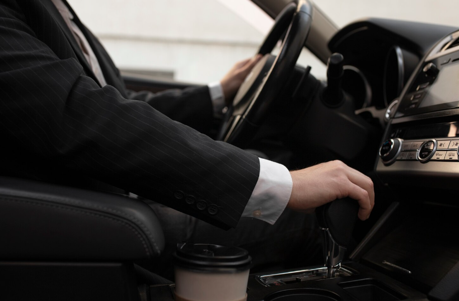 Checklist para contratar uma empresa de transporte executivo confiável
