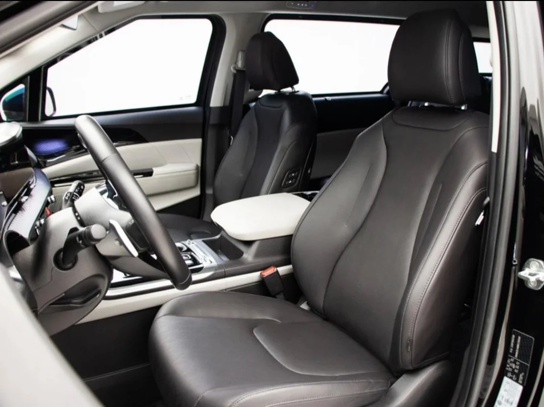 Kia Carnival Executive 7 Lugares - Imagem 8